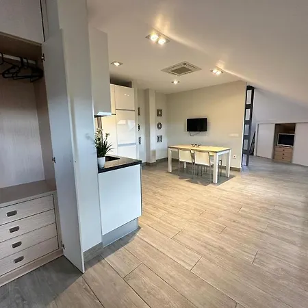 V Junto A Plazamayor Salamanca