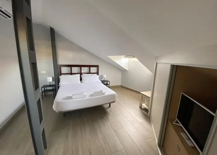 V Junto A Plazamayor * Salamanka